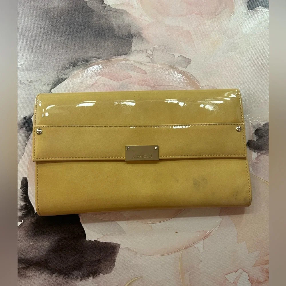 ! Jimmy Choo patent leather clutch Ubai